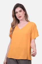 Cargar imagen en el visor de la galería, Blusa Asia Mostaza Claro 
