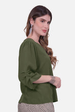 Cargar imagen en el visor de la galería, Blusa Ikia Verde
