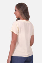 Cargar imagen en el visor de la galería, Blusa Devon Amarilla
