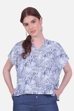 Cargar imagen en el visor de la galería, Blusa Turin Azul Claro
