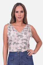 Cargar imagen en el visor de la galería, Blusa Bari Negra
