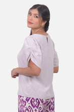 Cargar imagen en el visor de la galería, Blusa Venecia Arena
