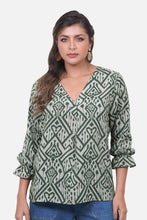 Cargar imagen en el visor de la galería, Blusa Fatima Verde Militar
