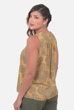 Cargar imagen en el visor de la galería, Blusa Clarissa Mostaza
