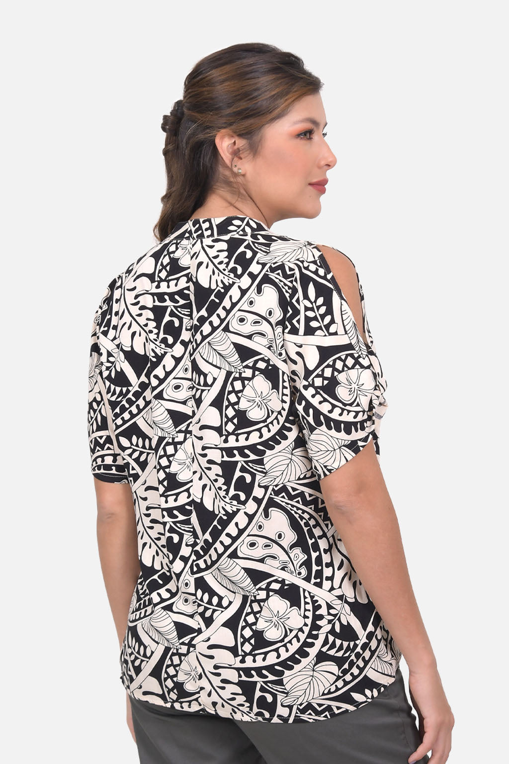 Blusa Marfil Negra
