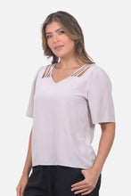 Cargar imagen en el visor de la galería, Blusa Matilde Arena
