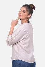 Cargar imagen en el visor de la galería, Blusa Alma Arena
