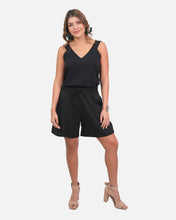 Cargar imagen en el visor de la galería, Blusa Nigeria Negra
