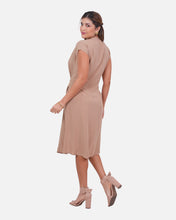 Cargar imagen en el visor de la galería, Vestido Adela Camel
