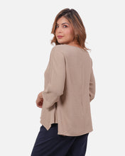 Cargar imagen en el visor de la galería, Blusa Lena Camel
