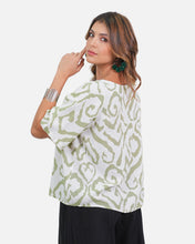 Cargar imagen en el visor de la galería, Blusa Luanda Oliva
