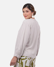 Cargar imagen en el visor de la galería, Blusa Doroty Arena
