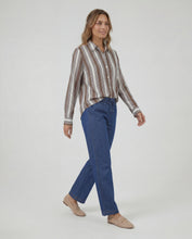 Cargar imagen en el visor de la galería, Blusa Martha Cafe
