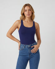 Cargar imagen en el visor de la galería, Basica Mujer Sky Azul Navy
