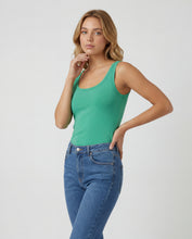 Cargar imagen en el visor de la galería, Basica Mujer Naranja Verde
