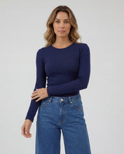 Cargar imagen en el visor de la galería, Basica Mujer Banana Azul Navy
