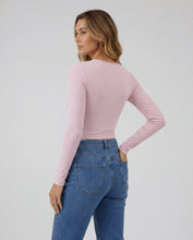 Cargar imagen en el visor de la galería, Basica Mujer Banana Rosado Claro
