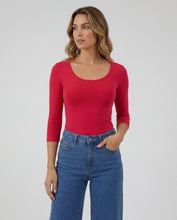 Cargar imagen en el visor de la galería, Basica Mujer Forest Roja
