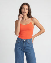 Cargar imagen en el visor de la galería, Basica Mujer Magenta Naranja
