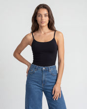 Cargar imagen en el visor de la galería, Basica Mujer Magenta Negra
