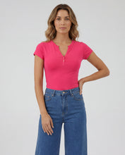 Cargar imagen en el visor de la galería, Basica Mujer Kiwi Coral
