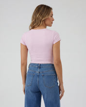 Cargar imagen en el visor de la galería, Basica Mujer Kiwi Rosado Claro
