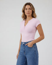 Cargar imagen en el visor de la galería, Basica Mujer Kiwi Rosado Claro
