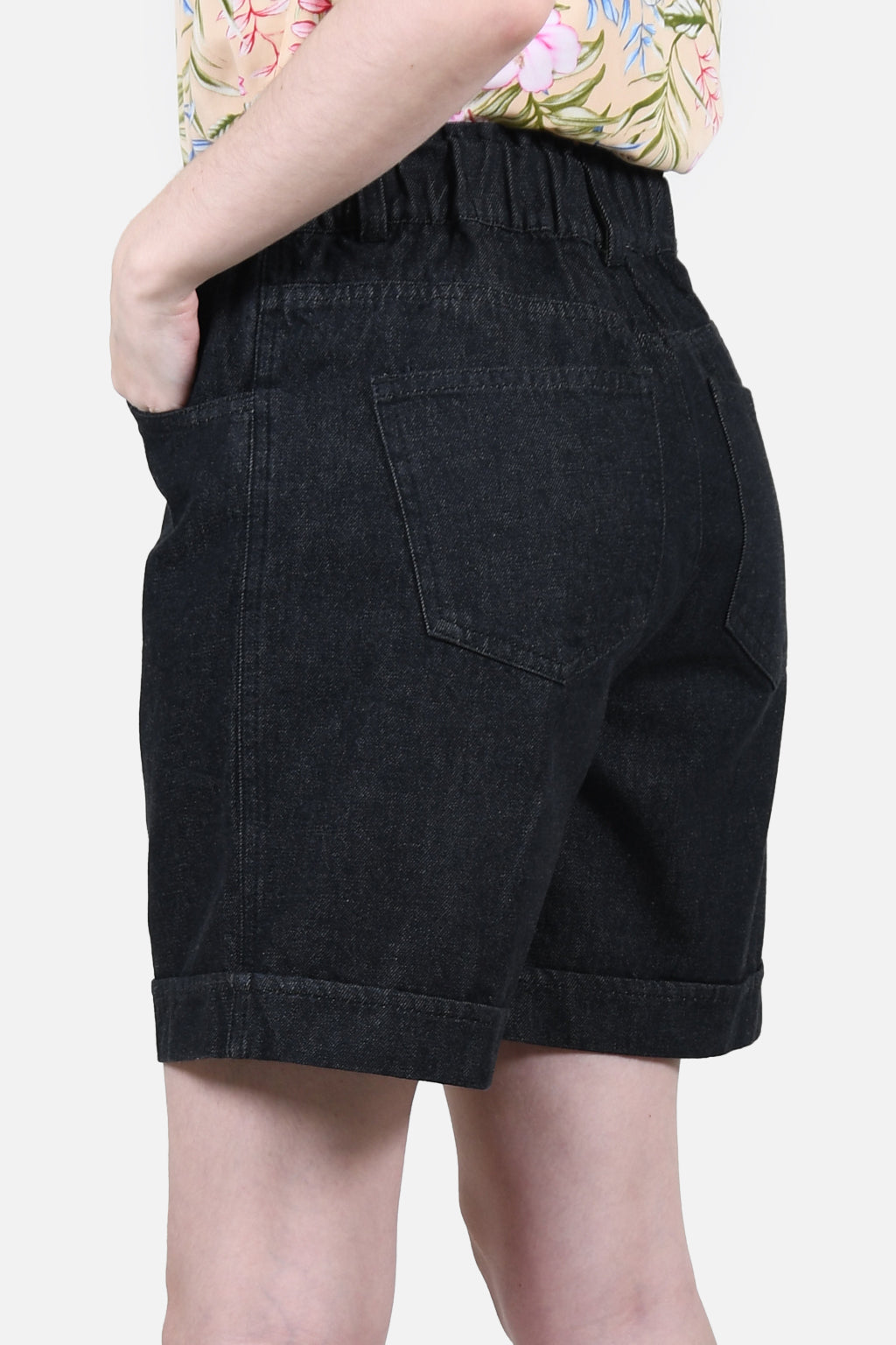 Short Hermes Negro