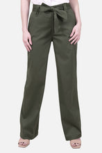 Cargar imagen en el visor de la galería, Pantalon Hilton Verde Militar
