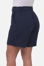 Cargar imagen en el visor de la galería, Short Lugo Azul Navy
