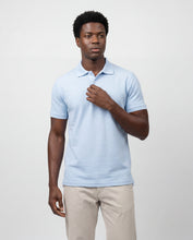 Cargar imagen en el visor de la galería, Polo Hombre Azul Claro
