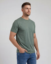 Cargar imagen en el visor de la galería, Camiseta Hombre Cuello Redondo Delgado Verde Jaspe
