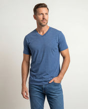Cargar imagen en el visor de la galería, Camiseta Hombre Cuello V Azul Jaspe
