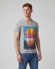 Cargar imagen en el visor de la galería, Camiseta Estampada 375
