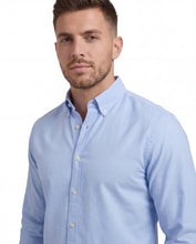 Cargar imagen en el visor de la galería, Camisa Oxford Azul Claro
