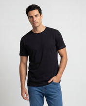 Cargar imagen en el visor de la galería, Camiseta Hombre Cuello Doble Negra
