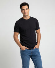 Cargar imagen en el visor de la galería, Camiseta Hombre Cuello Doble Negra
