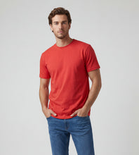Cargar imagen en el visor de la galería, Camiseta Hombre Cuello Doble Roja
