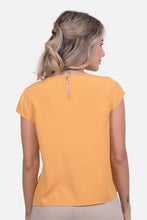 Cargar imagen en el visor de la galería, Blusa Tania Mostaza
