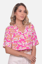 Cargar imagen en el visor de la galería, Blusa Osaka Fucsia
