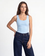 Cargar imagen en el visor de la galería, Blusa Ariel Azul Claro
