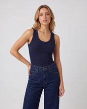 Cargar imagen en el visor de la galería, Blusa Ariel Azul Navy
