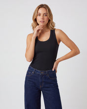 Cargar imagen en el visor de la galería, Blusa Ariel Negra

