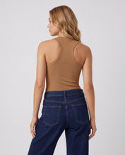Cargar imagen en el visor de la galería, Blusa Tiana Miel
