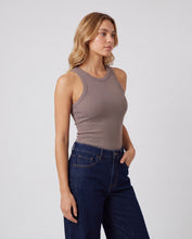 Cargar imagen en el visor de la galería, Blusa Tiana Taupe
