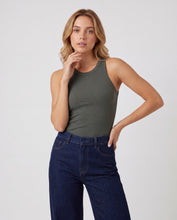 Cargar imagen en el visor de la galería, Blusa Tiana Oliva

