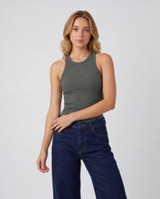 Cargar imagen en el visor de la galería, Blusa Tiana Oliva
