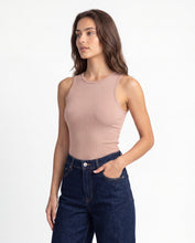 Cargar imagen en el visor de la galería, Blusa Mila Camel
