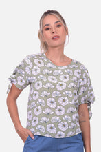 Cargar imagen en el visor de la galería, Blusa Lucina Verde
