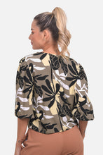 Cargar imagen en el visor de la galería, Blusa Daniela Taupe
